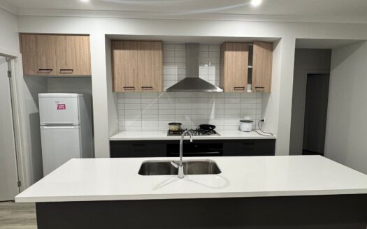 103 Kingdom Boulevard, Weir Views, VIC 3338